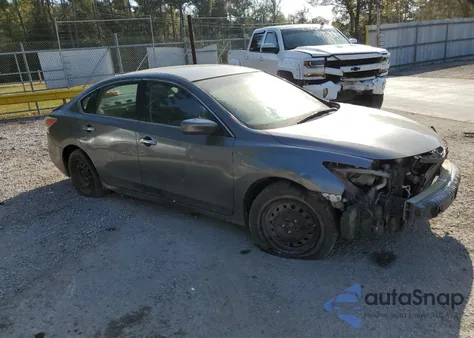 2015 Nissan Altima 2.5 from USA, damaged, VIN 1N4AL3AP2FC230581